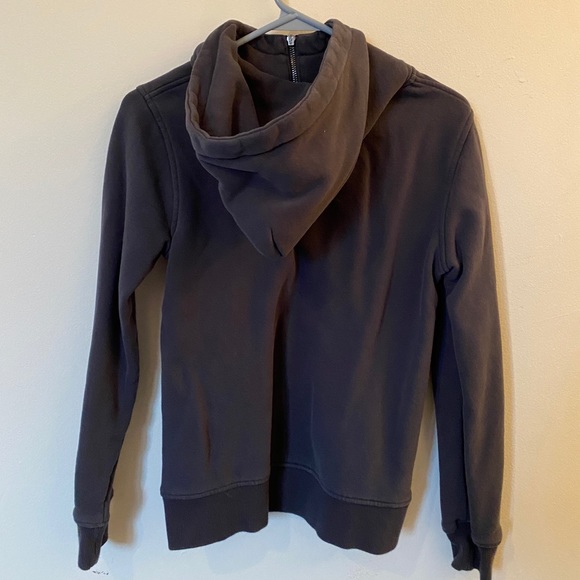 roots sweater zip up/hoodie - Picture 2 of 2